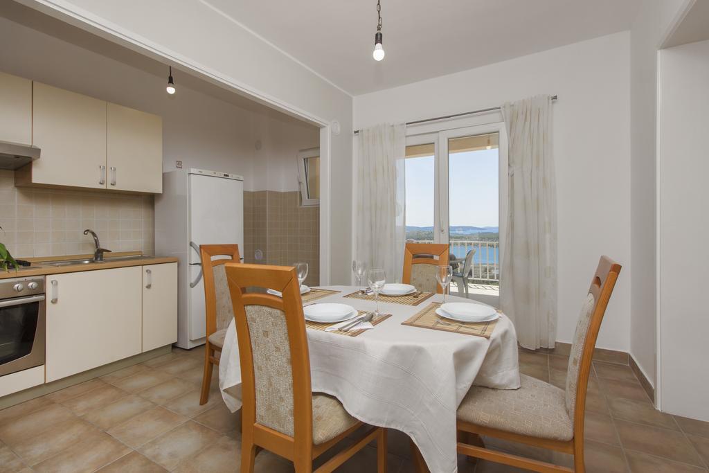 Bulat Sea View Apartments ชิเบนิก ภายนอก รูปภาพ