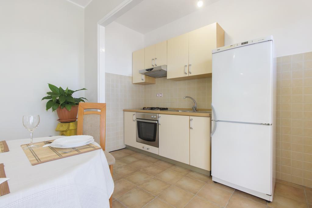 Bulat Sea View Apartments ชิเบนิก ภายนอก รูปภาพ